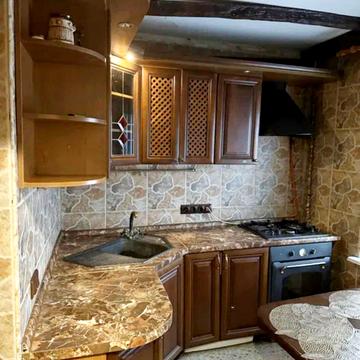 Вишгородська вул., 44