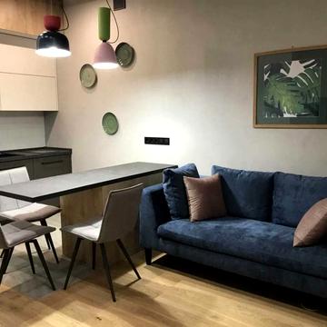 Гоголівська вул., 47