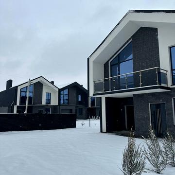 Пилипа Орлика, 8