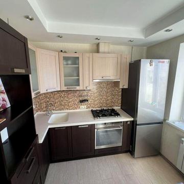 Сержа Лифаря вул. (Олександра Сабурова), 17