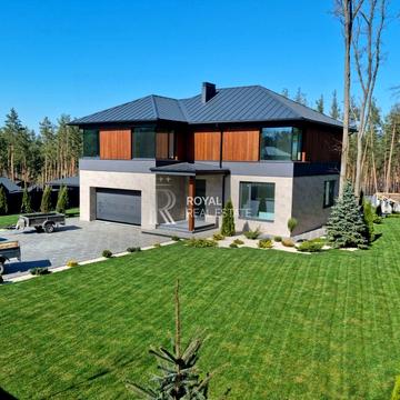 Квітнева вул.