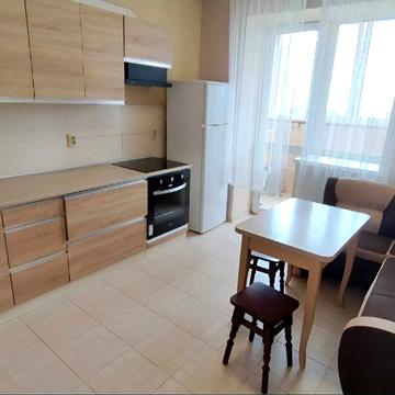 Богдана Хмельницького бульв., 10