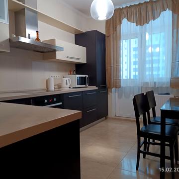 Єлизавети Чавдар вул., 11