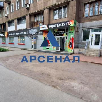 Металургів просп., 5