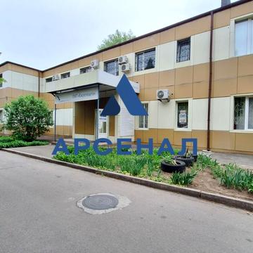 Металургів просп., 12