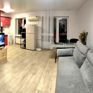 Троїцька вул. (Красіна), 67б