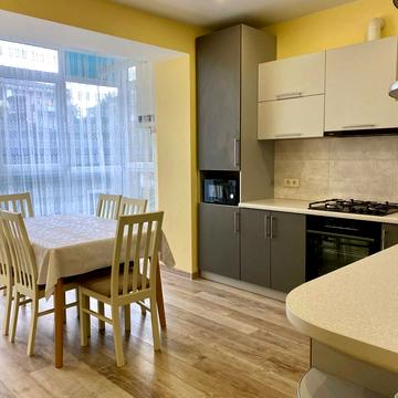 Лемківська вул., (Будинок)