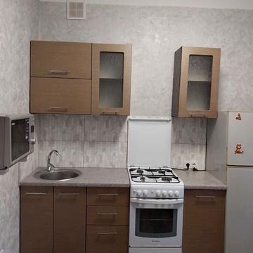 Фанатська вул., 12