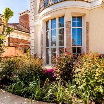 Лютнева вул.