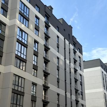 Олександра Довженка вул., (Будинок 18)