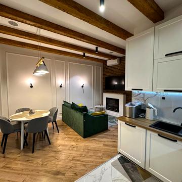 Городоцька вул., 12