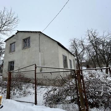 Підлісна вул.