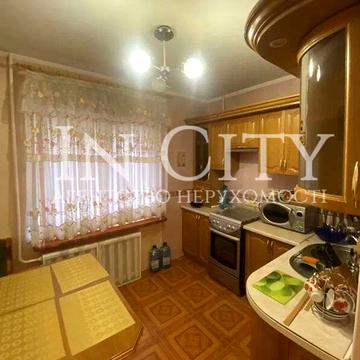 Прирічна вул., 19