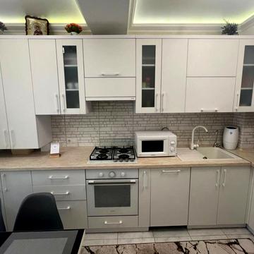 Академіка Андрія Сахарова вул., 29