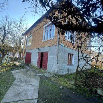 Центральна