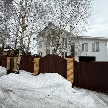 Молодіжна, 25-а