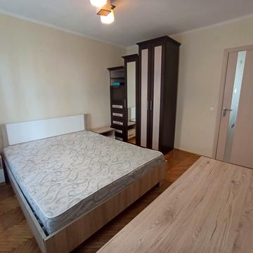 Наукова вул., 16