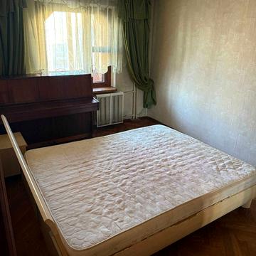 Раїси Окіпної вул., 7