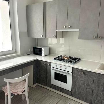 Князя Святослава пл., 5