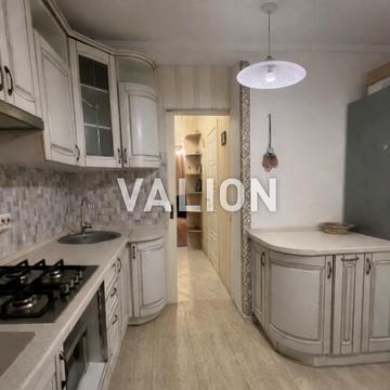 Вітряні Гори вул., 6