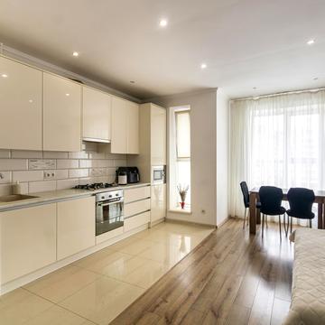 Галицька, 120а