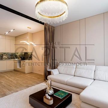 Річкова вул., 4