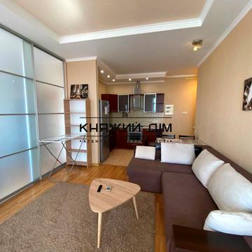 Микільсько-Слобідська вул., 1-А