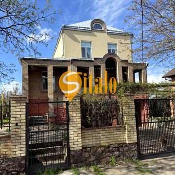 Івана Франка вул., 19