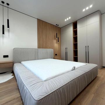 Приозерна вул., 42