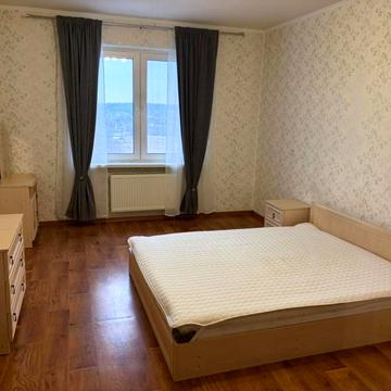 Ясинуватський пров., 11