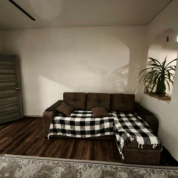 Капушанська вул., 82