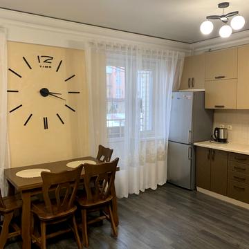 Івана Сльоти вул., 49а; 49б; 49в