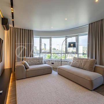 Ужгородський пров., 4/1