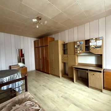 Ніжинська вул., 7