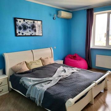 Олександра Мишуги вул., 12