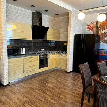 Науки просп. (Леніна), 77