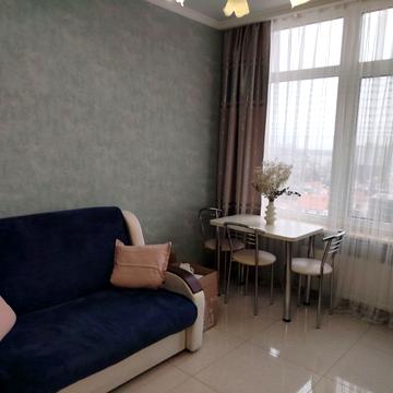 Літературна вул., 8