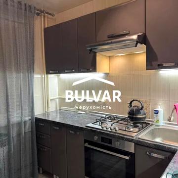 Гвардійців-Широнінців вул., 52