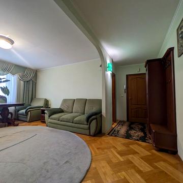 Данила Галицького вул., 2