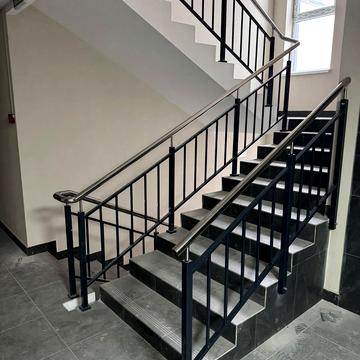 Героїв Крут вул., 10