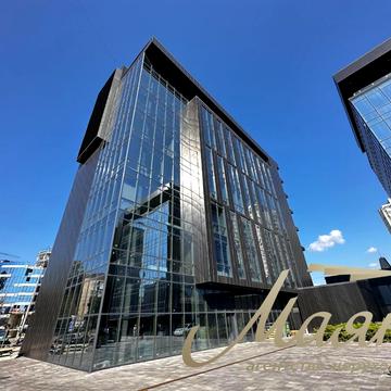 Товарна вул., 1