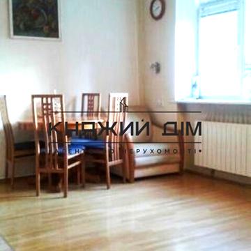 Вячеслава Липинського вул. (Чапаєва), 3