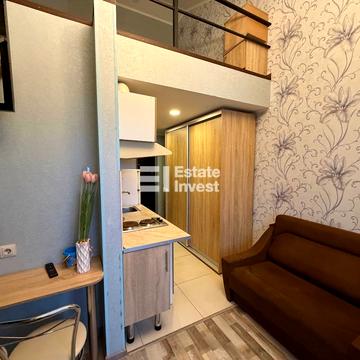 Богдана Хмельницького вул., 14