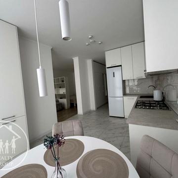 Тернопільська вул., 46