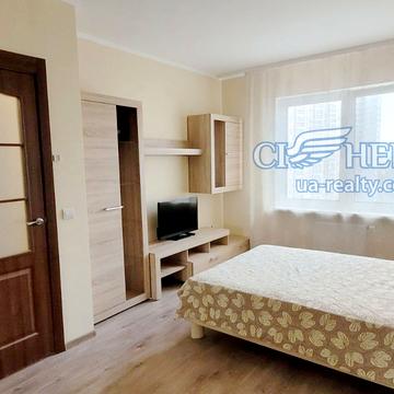 Бориса Гмирі вул., 18