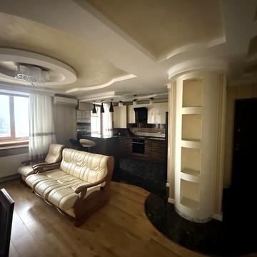 Брацлавська вул. (Островського), 1