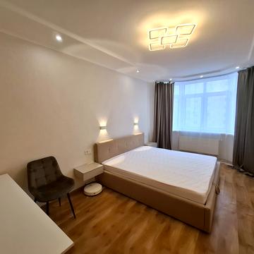 Єлизавети Чавдар вул., 8