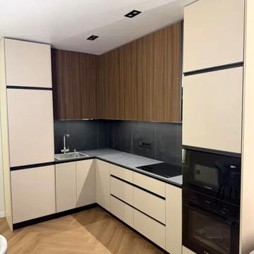 Європейського Союзу просп. (Правди), 17-А