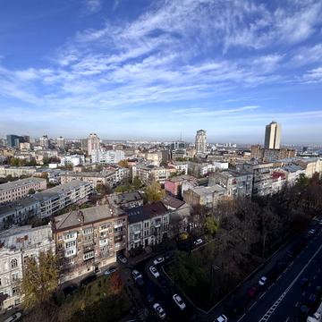 Бульварно-Кудрявська вул. (Воровського), 17