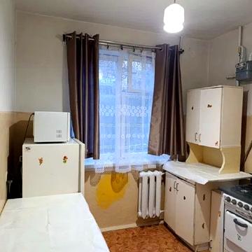 Медової Печери вул. (), 14